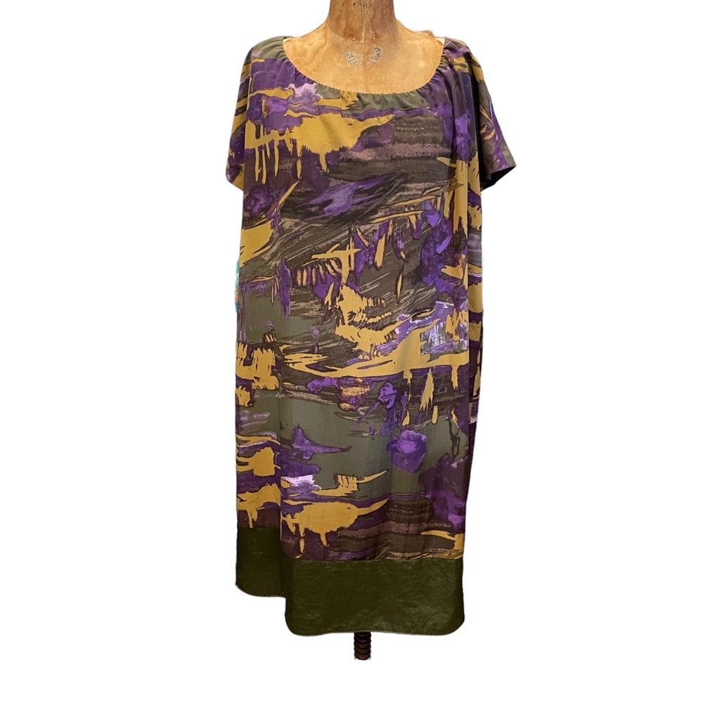 ⭐️⭐️3/$12 Sale for this item!⭐️⭐️ 
VERA WANG Purple & Green Sack Dress, SZ M
